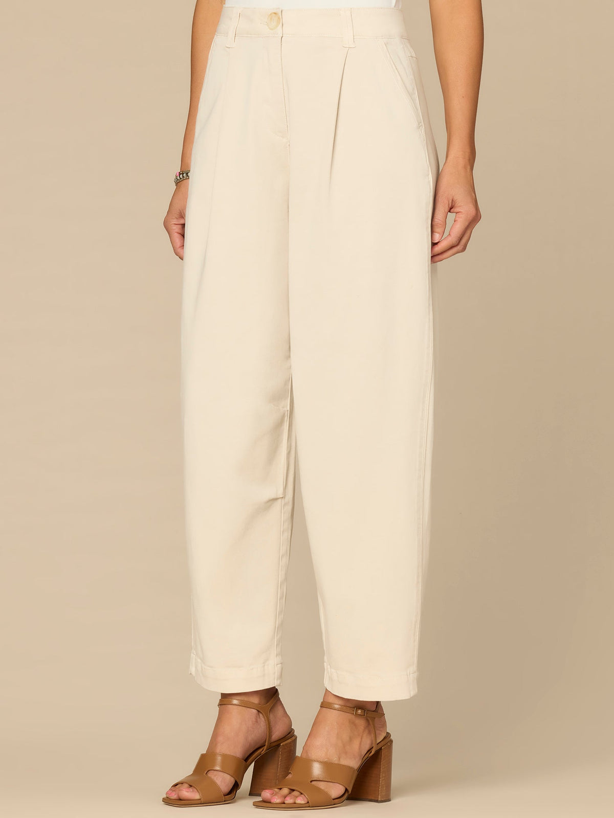 Democracy Clothing “Ab”solution® Skyrise Pleated Relaxed Barrel Leg Trousers with Piping - Blanched Almond|Black