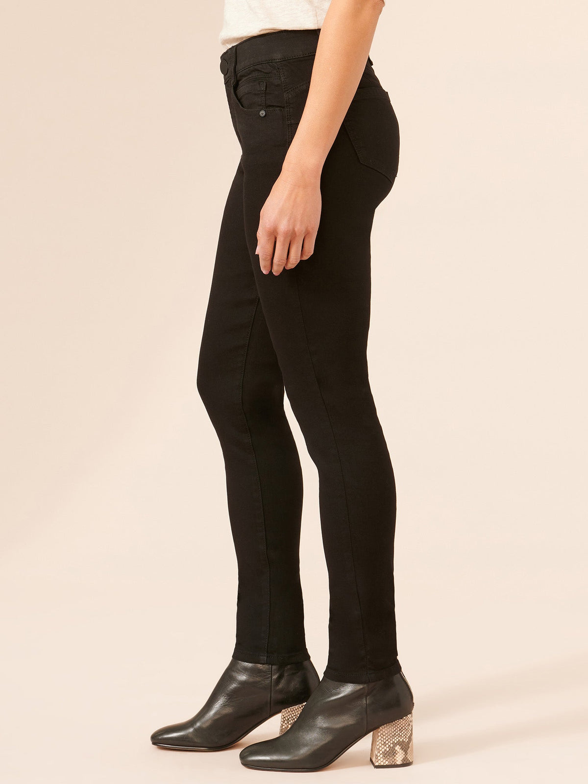 Democracy Clothing Stretch Black Denim "Ab"solution® Booty Lift Jegging - Black
