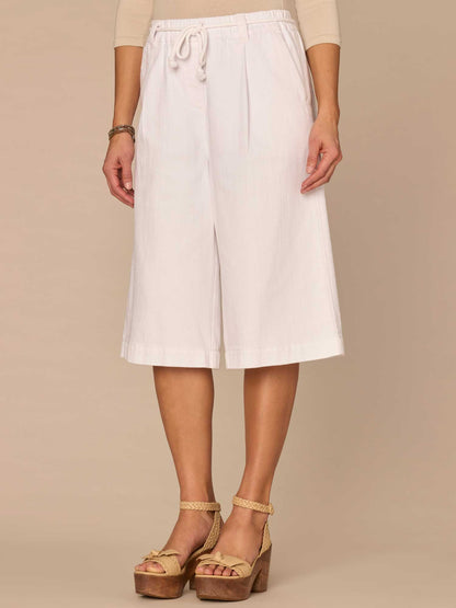 Democracy Clothing "Ab"leisure Skyrise Spade Pocket Petite Bermuda Shorts with Rope Belt - Optic White Denim