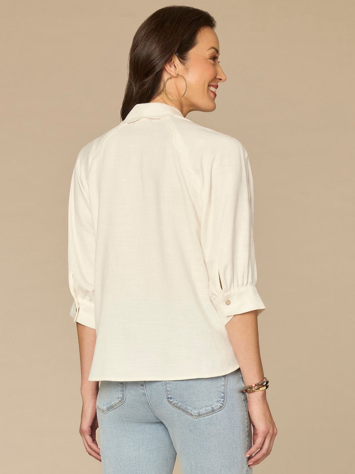 Democracy Clothing Below Elbow V-Neck Snap Front Woven Shirt with Scallop Edge Detail - Off White|Sandy Peach