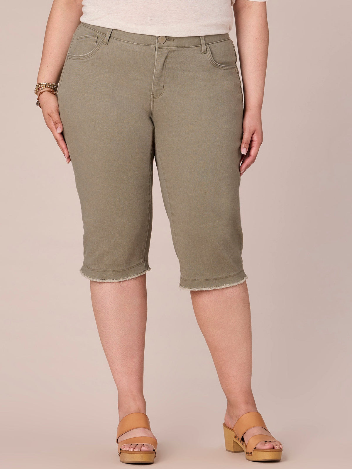 Democracy Clothing "Ab"solution Plus Size Mid-Rise Frayed Hem Skimmer Pants - Laurel Oak