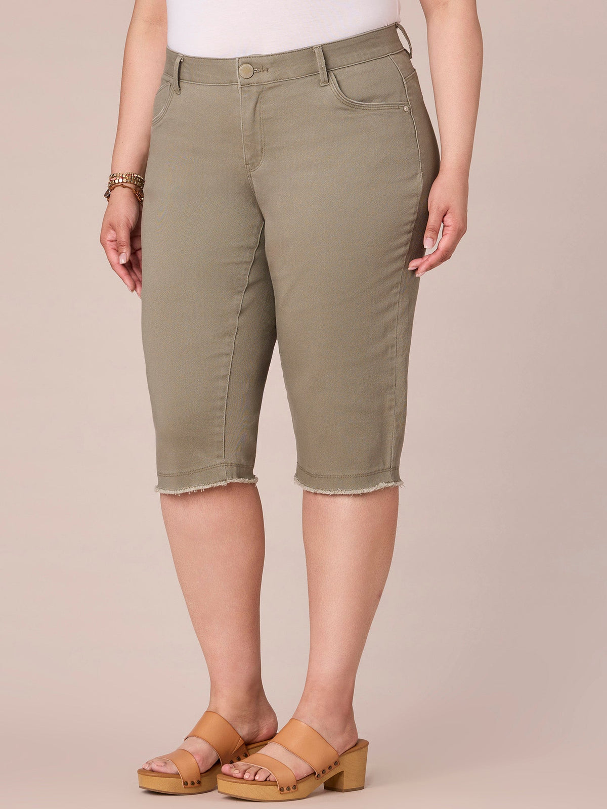 Democracy Clothing "Ab"solution Plus Size Mid-Rise Frayed Hem Skimmer Pants - Laurel Oak