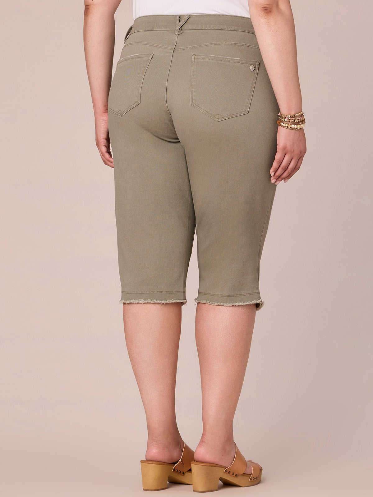 Democracy Clothing "Ab"solution Plus Size Mid-Rise Frayed Hem Skimmer Pants - Laurel Oak