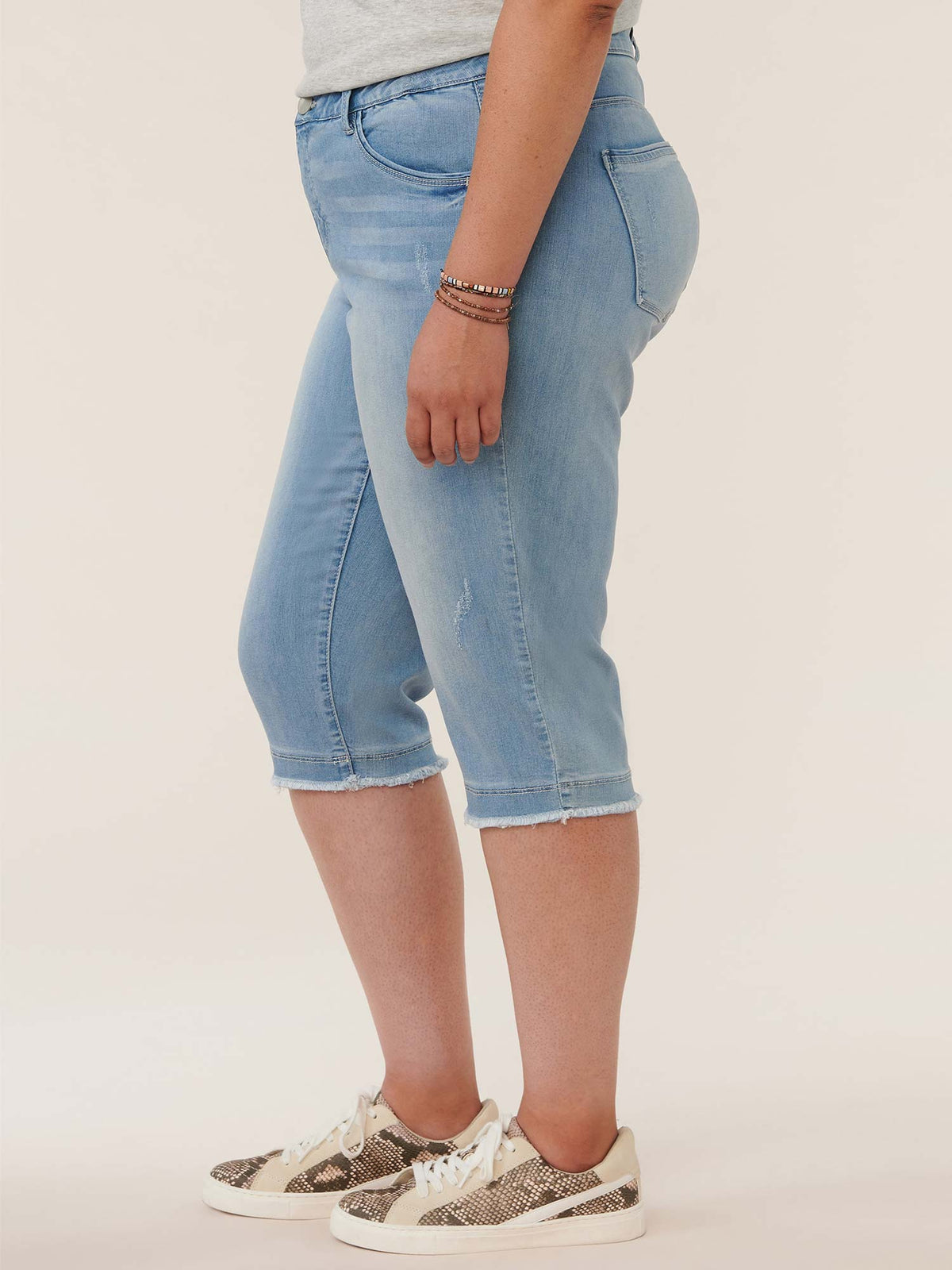 Democracy Clothing "Ab"solution® Light Blue Denim Fray Hem Plus Skimmer Jeans - Light Blue Denim